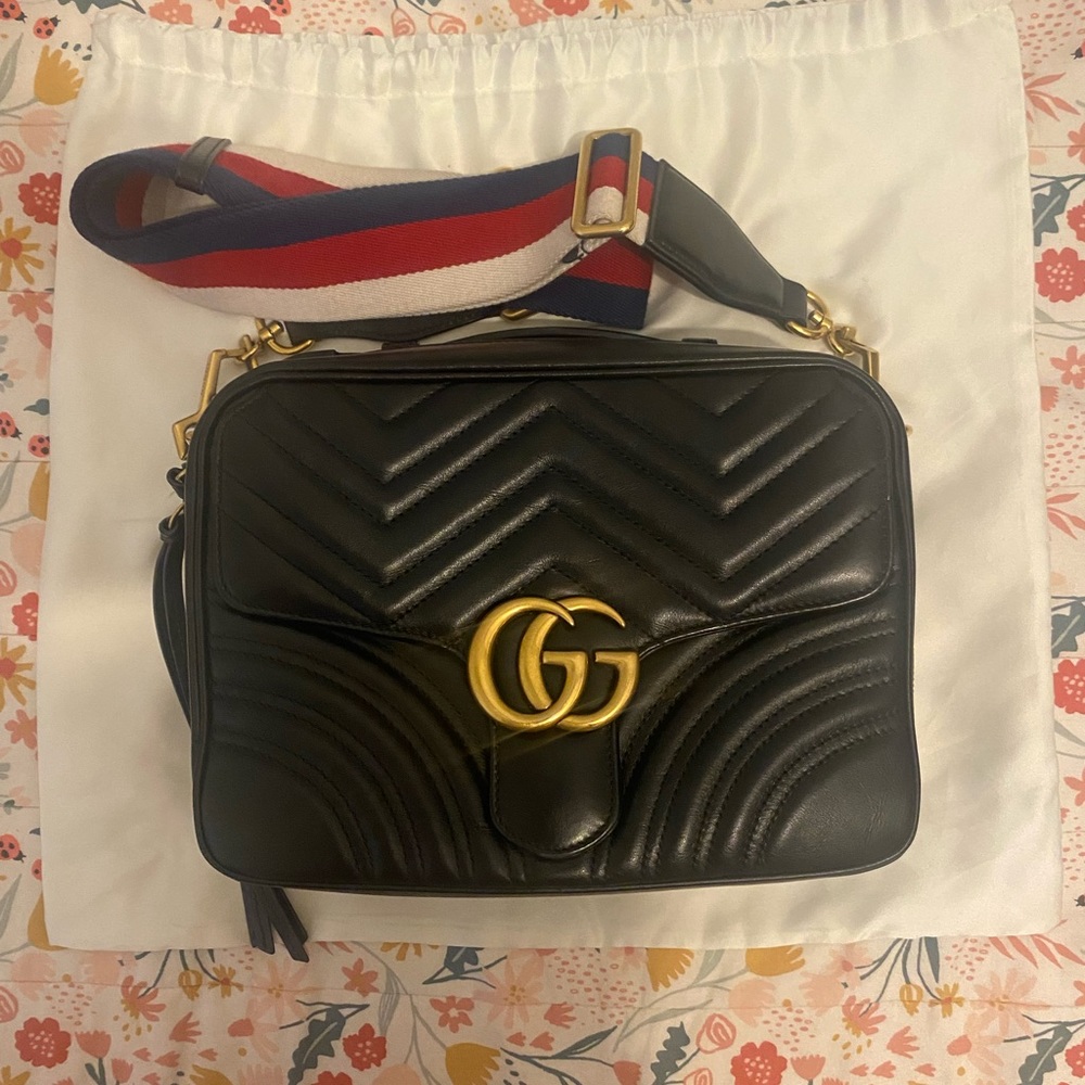 Calfskin Matelasse Sylvie Web Small GG Marmont Top Handle Shoulder Bag Black